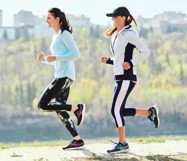 brooks womens anthem
